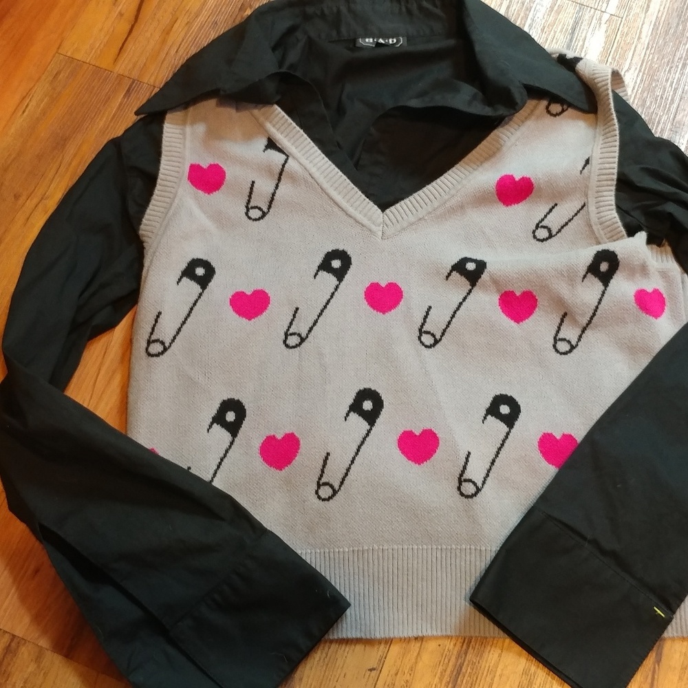 BAD pin-up women's sweater large